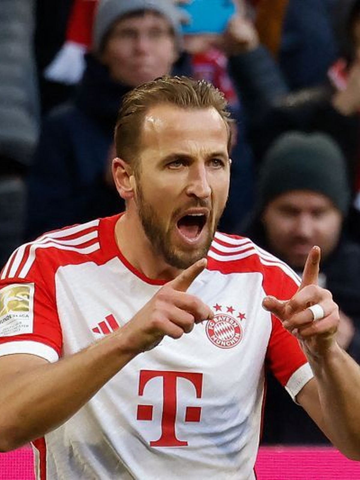 马德里竞技逆袭拜仁，成功晋级欧冠半决赛！(12月02日 足球 马德里竞技vs拜仁 全场集锦)